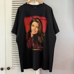 Vintage 1998 Shania Twain Portrait T-shirt